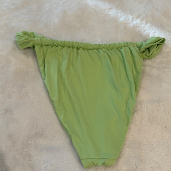 New! dippin daisys Quinn Bikini Bottom in Mojito 31470 - Picture 6 of 11